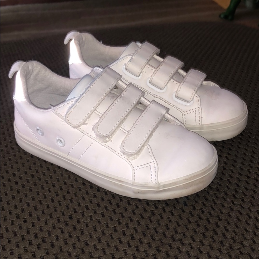 Old Navy Toddler White Sneaker